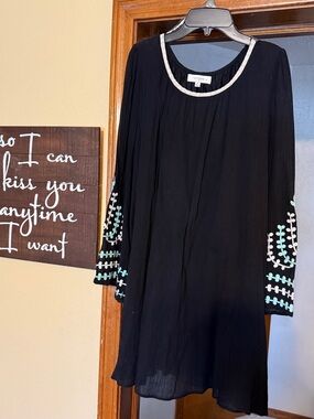 Umgee Black Long Sleeve Embroidered Shift Dress with Mint & Cream Accents